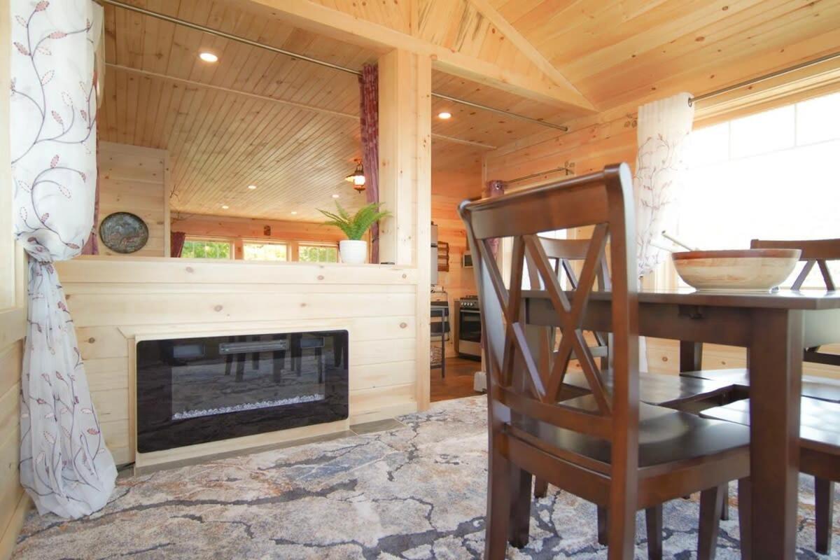 Loza House Adirondack Skydeck Unit Lake Front Plattsburgh Esterno foto