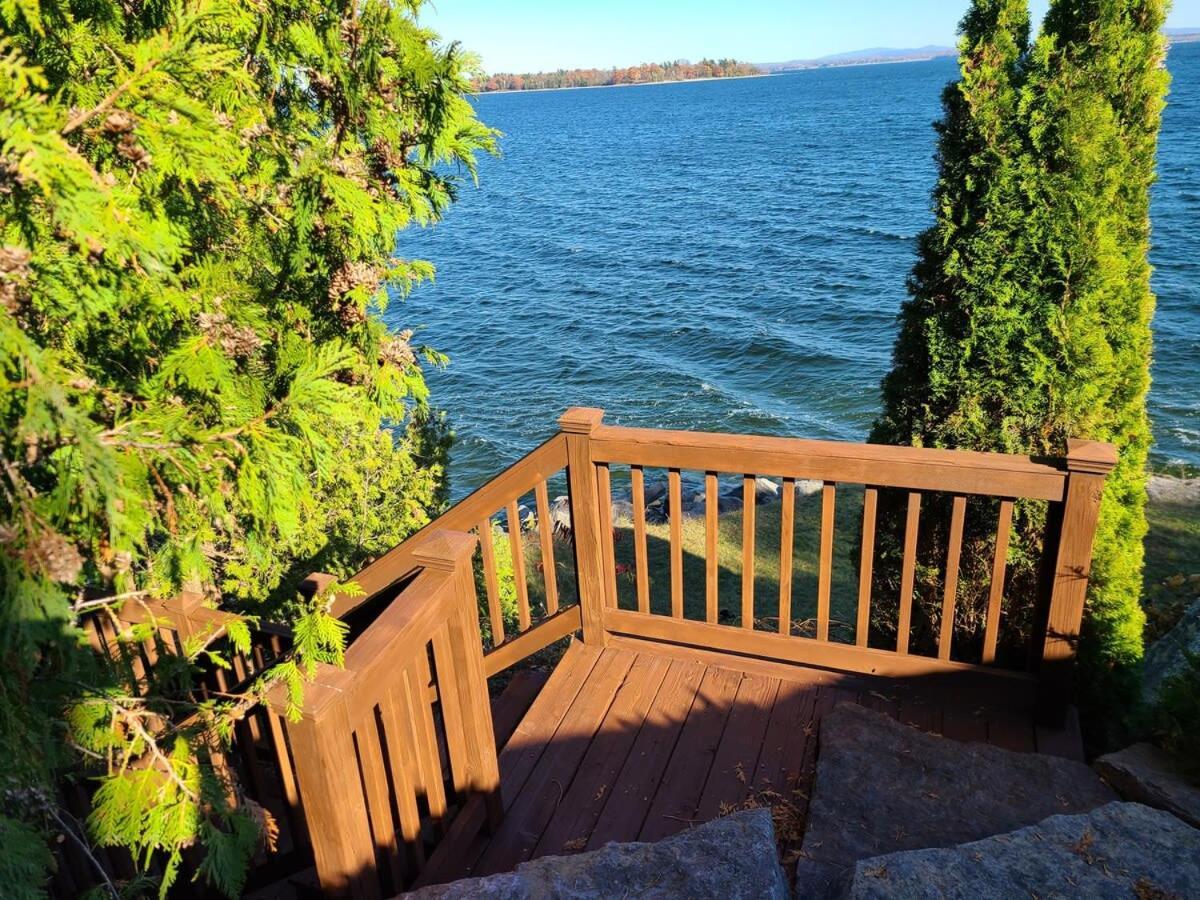 Loza House Adirondack Skydeck Unit Lake Front Plattsburgh Esterno foto